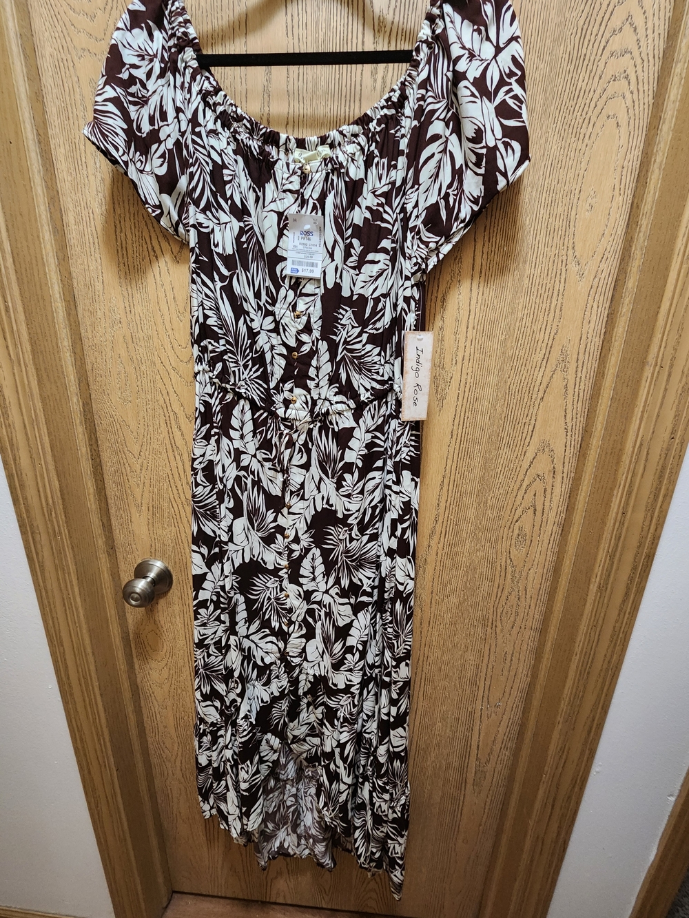 Off-Shoulder High-Low Maxi Dress in Brown and White Leaf Print